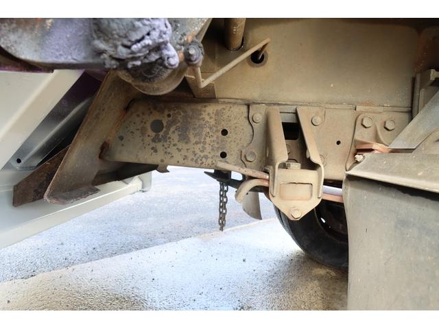 フォワード 　新明和　プレスパッカー車　８．２立米　汚水タンク付　連続スイッチ付　積載１７５０ｋｇ（41枚目）