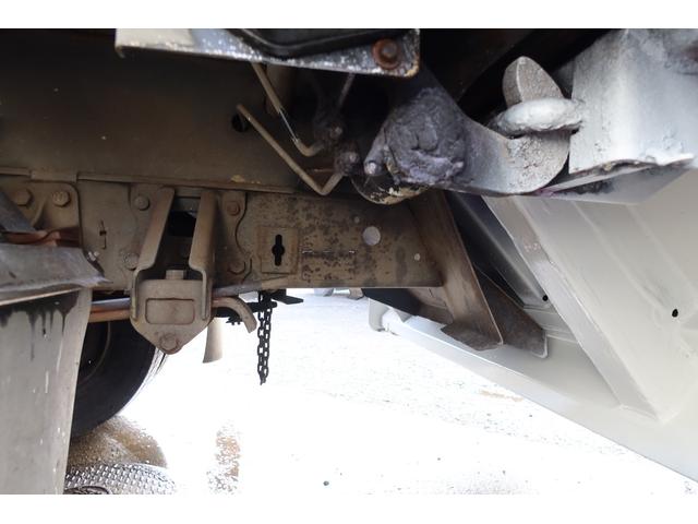 フォワード 　新明和　プレスパッカー車　８．２立米　汚水タンク付　連続スイッチ付　積載１７５０ｋｇ（55枚目）