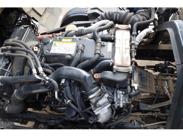 フォワード 　新明和　プレスパッカー車　８．２立米　汚水タンク付　連続スイッチ付　積載１７５０ｋｇ（57枚目）