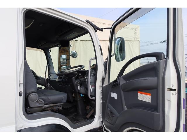 フォワード 　新明和　プレスパッカー車　８．２立米　汚水タンク付　連続スイッチ付　積載１７５０ｋｇ（61枚目）