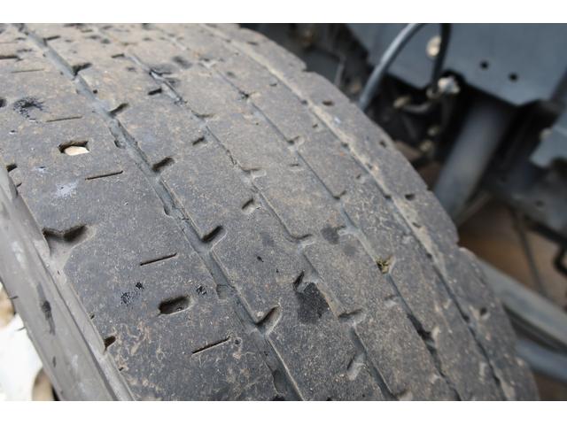 フォワード 　アルミブロック平ボディー　ベッド付　荷台内寸６２２０×２２２０　左右アオリＨ５００　後アオリＨ４００　床フック７対（17枚目）