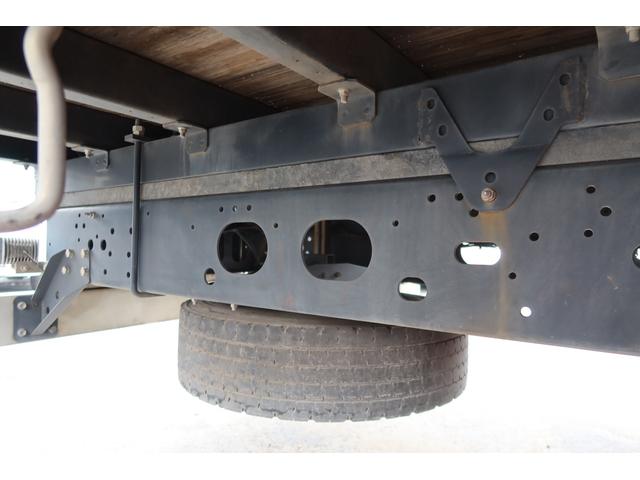 フォワード 　アルミブロック平ボディー　ベッド付　荷台内寸６２２０×２２２０　左右アオリＨ５００　後アオリＨ４００　床フック７対（30枚目）