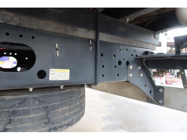 フォワード 　アルミブロック平ボディー　ベッド付　荷台内寸６２２０×２２２０　左右アオリＨ５００　後アオリＨ４００　床フック７対（32枚目）