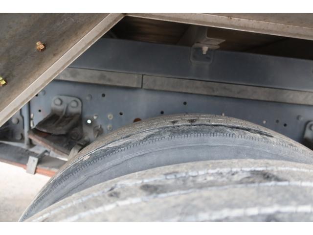 フォワード 　アルミブロック平ボディー　ベッド付　荷台内寸６２２０×２２２０　左右アオリＨ５００　後アオリＨ４００　床フック７対（34枚目）