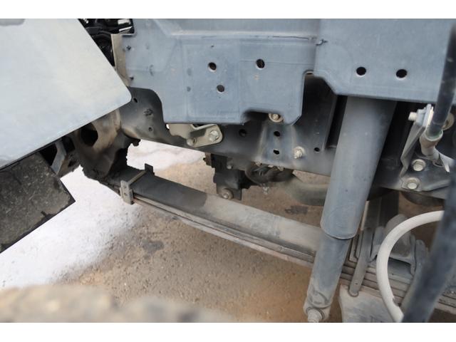 フォワード 　アルミブロック平ボディー　ベッド付　荷台内寸６２２０×２２２０　左右アオリＨ５００　後アオリＨ４００　床フック７対（41枚目）