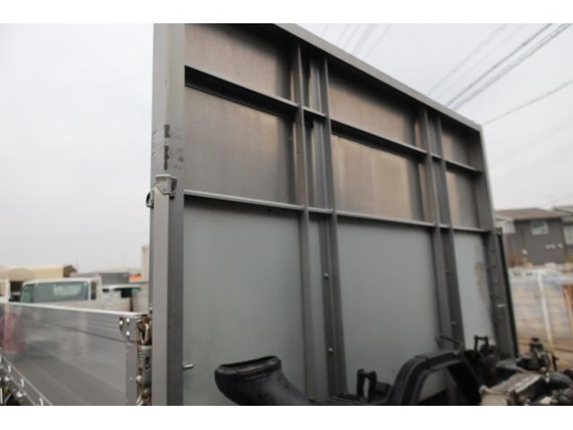 フォワード 　アルミブロック平ボディー　ベッド付　荷台内寸６２２０×２２２０　左右アオリＨ５００　後アオリＨ４００　床フック７対（48枚目）