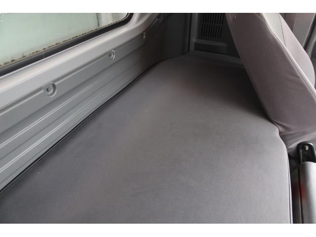 フォワード 　アルミブロック平ボディー　ベッド付　荷台内寸６２２０×２２２０　左右アオリＨ５００　後アオリＨ４００　床フック７対（69枚目）