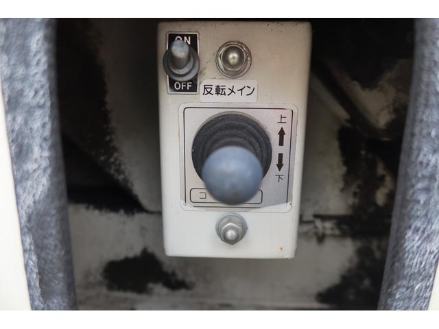 ヒノレンジャー 　新明和　プレスパッカー車　８．２立米　連続スイッチ付　汚水タンク付（10枚目）