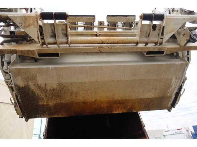 ヒノレンジャー 　新明和　プレスパッカー車　８．２立米　連続スイッチ付　汚水タンク付（21枚目）