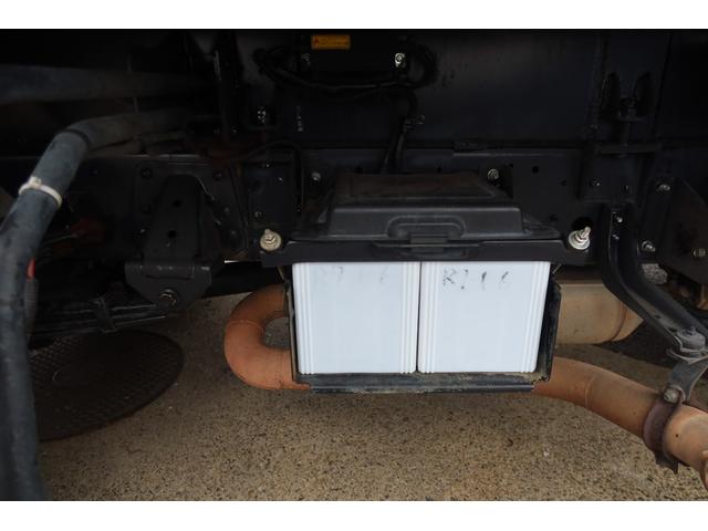 ヒノレンジャー 　新明和　プレスパッカー車　８．２立米　連続スイッチ付　汚水タンク付（36枚目）