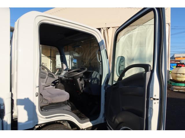 エルフトラック 　標準ロング平ボディー　積載３０００ｋｇ　荷台内寸４３５０×１７９０（47枚目）