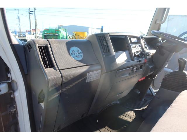 エルフトラック 　標準ロング平ボディー　積載３０００ｋｇ　荷台内寸４３５０×１７９０（61枚目）