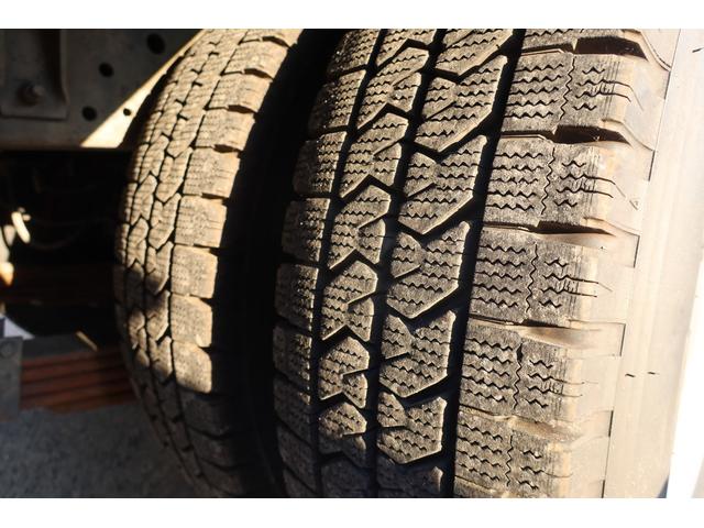 エルフトラック 　極東　プレスパッカー車　４．２立米　汚水タンク付　積載２０００ｋｇ　左スライドドア（48枚目）