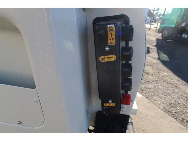 ダイナトラック 　モリタ　巻込みパッカー車　５．０立米　積載２５５０ｋｇ　汚水タンク付　連続スイッチ付（10枚目）