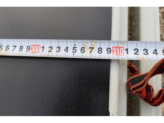 ダイナトラック 　１０尺　平ボディー　積載２０００ｋｇ　荷台内寸３１００×１５９０（14枚目）