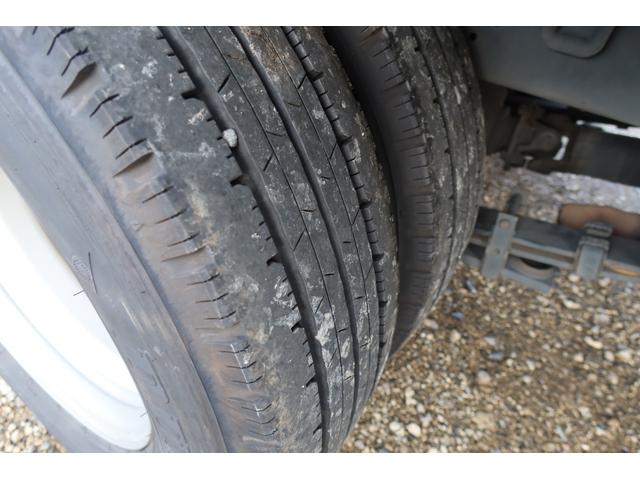 ダイナトラック 　１０尺　平ボディー　積載２０００ｋｇ　荷台内寸３１００×１５９０（20枚目）