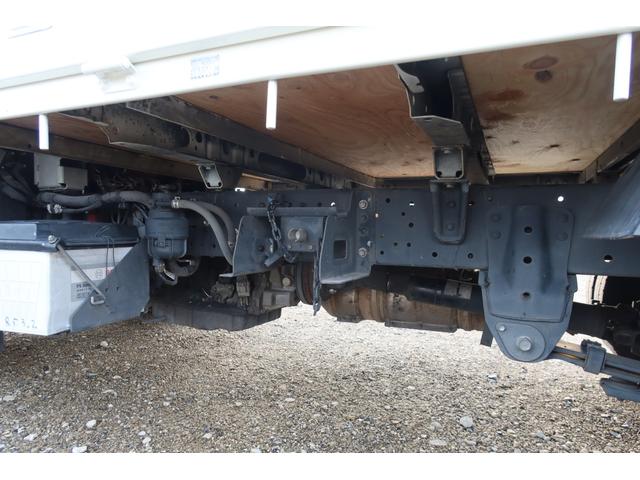 ダイナトラック 　１０尺　平ボディー　積載２０００ｋｇ　荷台内寸３１００×１５９０（27枚目）