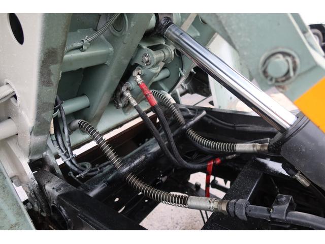 デュトロ 　新明和　巻込みパッカー車　５．１立米　汚水タンク付　連続スイッチ付　積載２０００ｋｇ（32枚目）