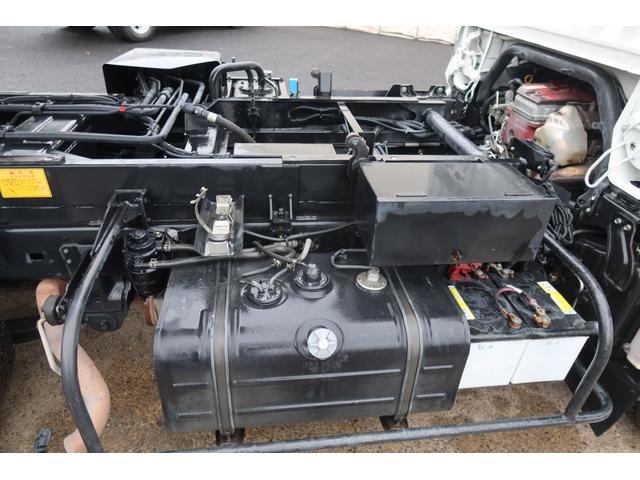 デュトロ 　新明和　巻込みパッカー車　５．１立米　汚水タンク付　連続スイッチ付　積載２０００ｋｇ（37枚目）