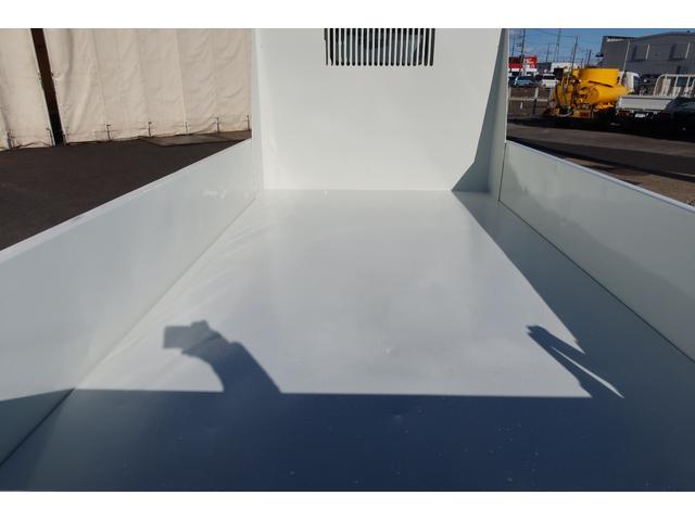 キャンター 　極東　強化ダンプ　積載３０００ｋｇ（9枚目）