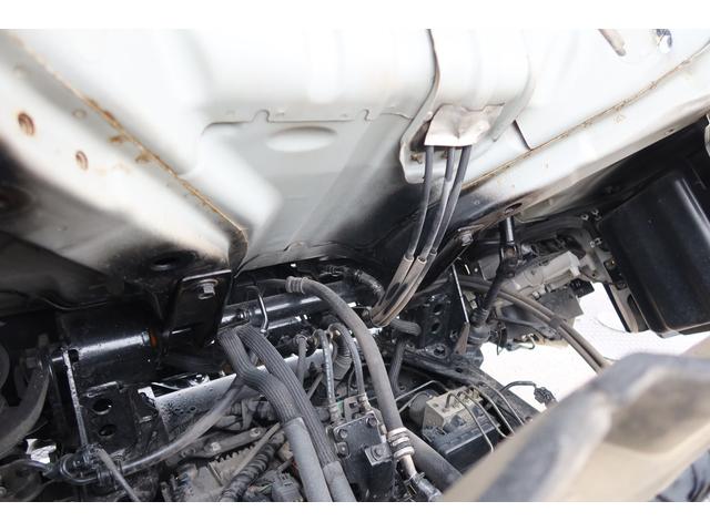 エルフトラック 　標準ロング平ボディー　アルミブロック　積載２０００ｋｇ（18枚目）