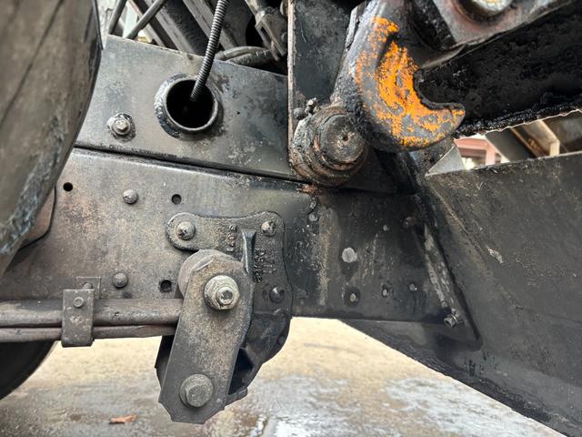 エルフトラック 　モリタ　ワイド　巻き込みパッカー車　６．０立米　積載３４００ｋｇ　汚水タンク付　連続スイッチ付（38枚目）