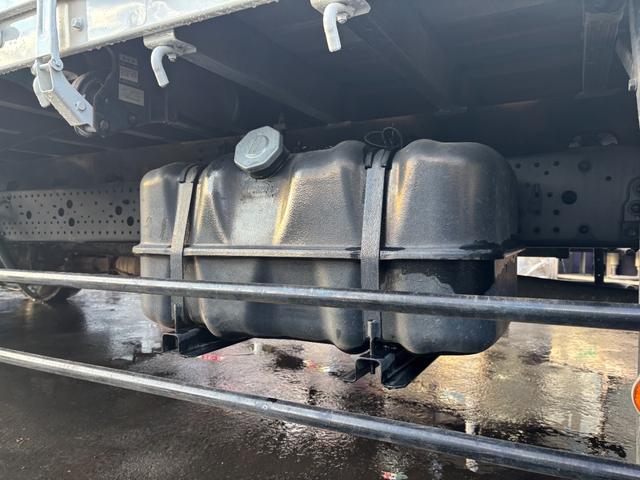 フォワード 　４段ラジコンクレーン　オートマ車　荷台内寸５４００×２１６０（47枚目）