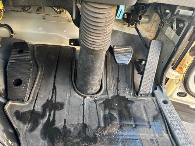 フォワード 　４段ラジコンクレーン　オートマ車　荷台内寸５４００×２１６０（68枚目）