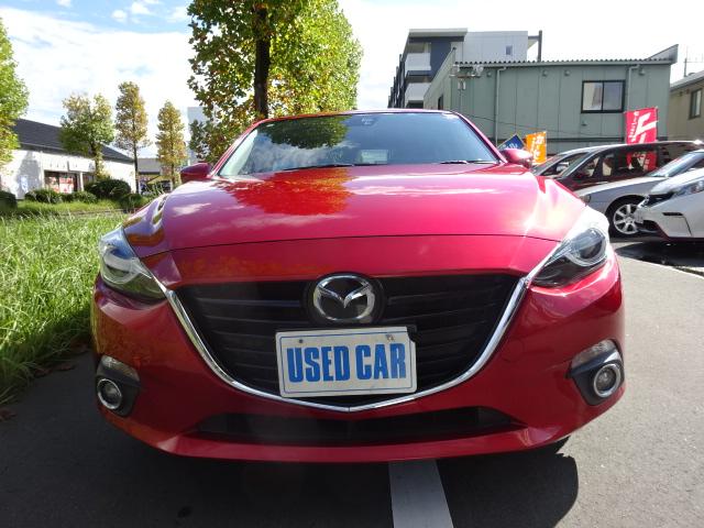 アクセラスポーツ １５Ｓツーリング　ナビＴＶ（フルセグ）キセノンライト　スマートキー２個　レーダークルーズコントロール　スマートシティブレーキサポート　レインセンサー　フォグランプ　ＡＦＳ　ＬＥＶ　車間距離制御システム　衝突軽減装置（4枚目）