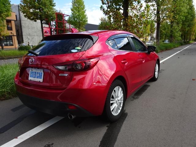 アクセラスポーツ １５Ｓツーリング　ナビＴＶ（フルセグ）キセノンライト　スマートキー２個　レーダークルーズコントロール　スマートシティブレーキサポート　レインセンサー　フォグランプ　ＡＦＳ　ＬＥＶ　車間距離制御システム　衝突軽減装置（27枚目）