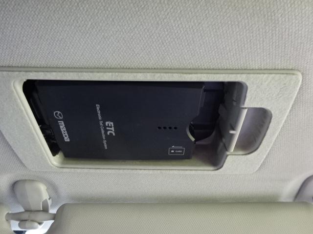 アクセラスポーツ １５Ｓツーリング　ナビＴＶ（フルセグ）キセノンライト　スマートキー２個　レーダークルーズコントロール　スマートシティブレーキサポート　レインセンサー　フォグランプ　ＡＦＳ　ＬＥＶ　車間距離制御システム　衝突軽減装置（32枚目）