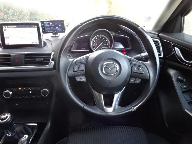 アクセラスポーツ １５Ｓツーリング　ナビＴＶ（フルセグ）キセノンライト　スマートキー２個　レーダークルーズコントロール　スマートシティブレーキサポート　レインセンサー　フォグランプ　ＡＦＳ　ＬＥＶ　車間距離制御システム　衝突軽減装置（40枚目）