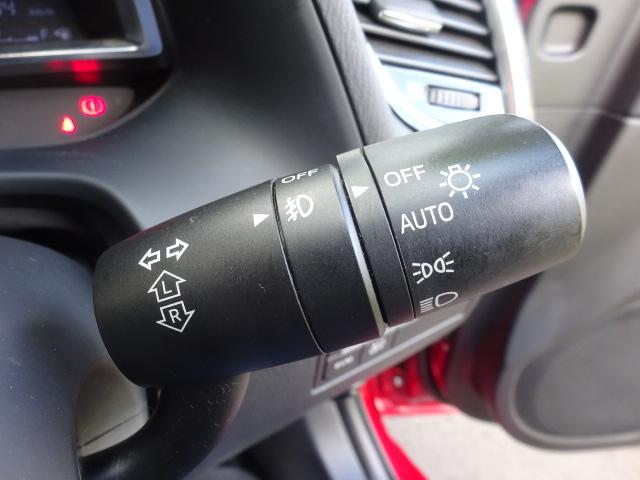 アクセラスポーツ １５Ｓツーリング　ナビＴＶ（フルセグ）キセノンライト　スマートキー２個　レーダークルーズコントロール　スマートシティブレーキサポート　レインセンサー　フォグランプ　ＡＦＳ　ＬＥＶ　車間距離制御システム　衝突軽減装置（46枚目）