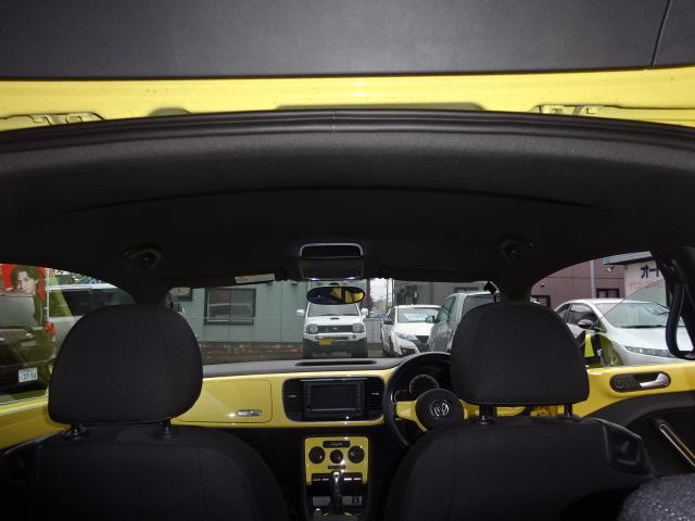 屋根内張もブラックでお洒落ですよ