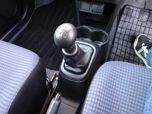 キャロル ＧＦ　５速　エアコン　パワステ　パワーウインドウ　集中ドアロック　キーレス　ＣＤ　ドライブレコーダー（9枚目）