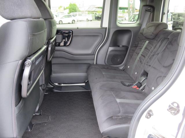 N-BOXカスタム L メモリーナビゲーション フルセグTV Bluetooth対応 バックカメラ LEDヘッドライト クルーズコントロール 両側スライド片側電動ドア シートヒーター アイドリングストップ 衝突軽減ブレーキ(9枚目)