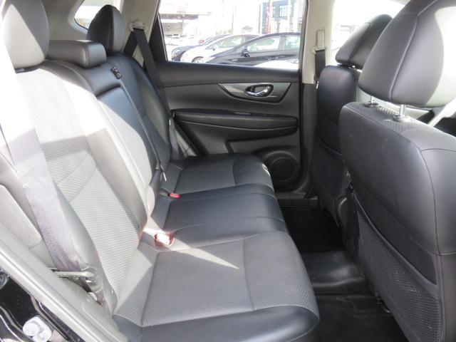 エクストレイル ２０Ｘ　エマージェンシーブレーキパッケージ　ＳＤナビゲーション　フルセグＴＶ　Ｂｌｕｅｔｏｏｔｈ対応　バックカメラ　ＬＥＤヘッドライト　ＥＴＣ車載器　シートヒーター　アイドリングストップ　運転席助手席エアバック　スマートキー　衝突軽減ブレーキ（11枚目）