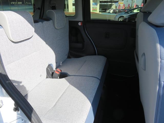 ムーヴキャンバス ストライプスＧ　ＳＤナビゲーション　フルセグＴＶ　Ｂｌｕｅｔｏｏｔｈ対応　バックカメラ　ＬＥＤヘッドライト　シートヒーター　ＥＴＣ　両側パワースライドドア　車線逸脱警報　アイドリングストップ　衝突軽減ブレーキ（11枚目）