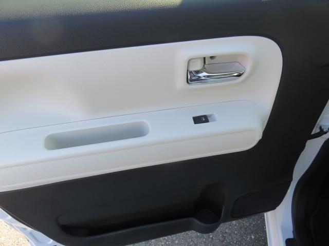 ムーヴキャンバス ストライプスＧ　ＳＤナビゲーション　フルセグＴＶ　Ｂｌｕｅｔｏｏｔｈ対応　バックカメラ　ＬＥＤヘッドライト　シートヒーター　ＥＴＣ　両側パワースライドドア　車線逸脱警報　アイドリングストップ　衝突軽減ブレーキ（30枚目）