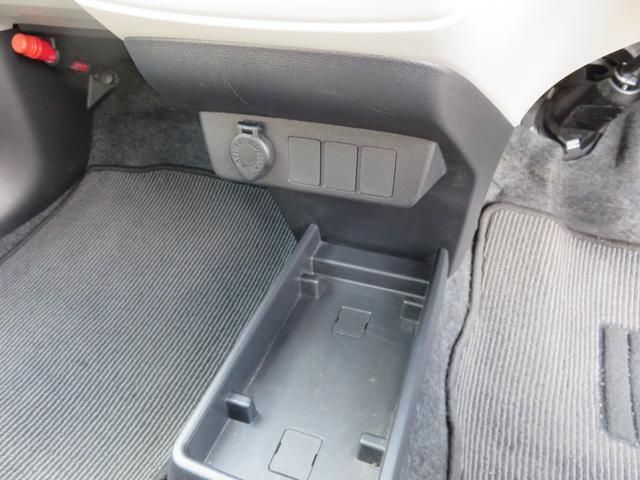 ミライース Ｘ　ＳＡＩＩＩ　ＳＤナビゲーション　ワンセグＴＶ　ＬＥＤヘッドライト　運転席助手席エアバック　横滑防止　衝突安全ボディ　オートライト　ＡＢＳ　キーレスエントリー　衝突軽減ブレーキ（18枚目）