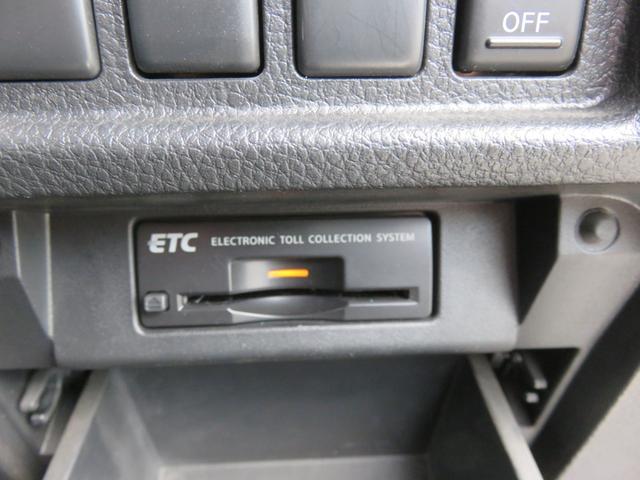 エルグランド 350ハイウェイスタープレミアム HDDナビゲーション フルセグTV Bluetooth対応 アラウンドビューモニター クルーズコントロール サンルーフ 両側パワースライドドア パワーバックドア ETC スマートキー プッシュスタート(24枚目)