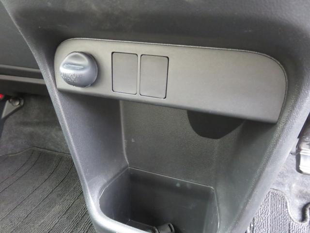 ムーヴキャンバス Xリミテッドメイクアップ SAII SDナビゲーション フルセグTV Bluetooth対応 バックカメラ 両側パワースライドドア ETC車載器 ベンチシート アイドリングストップ 衝突安全ボディ スマートキー 衝突軽減ブレーキ(24枚目)