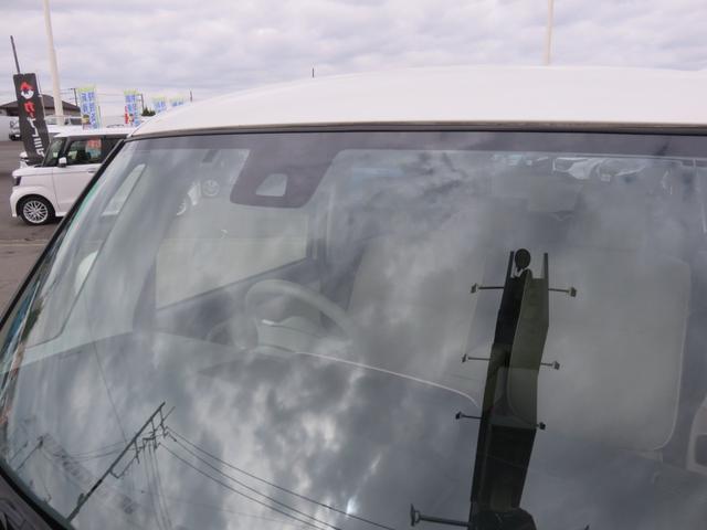 ムーヴキャンバス Xリミテッドメイクアップ SAII SDナビゲーション フルセグTV Bluetooth対応 バックカメラ 両側パワースライドドア ETC車載器 ベンチシート アイドリングストップ 衝突安全ボディ スマートキー 衝突軽減ブレーキ(51枚目)