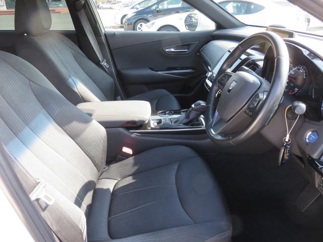 クラウンハイブリッド Ｓ　メモリーナビゲーション　フルセグＴＶ　Ｂｌｕｅｔｏｏｔｈ対応　バックカメラ　ＬＥＤヘッドライト　クルーズコントロール　ＥＴＣ車載器　パワーシート　アイドリングストップ　スマートキー　衝突軽減ブレーキ（10枚目）