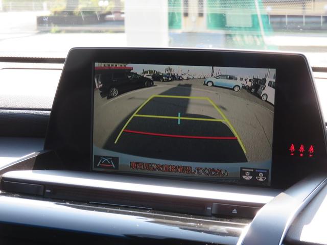 クラウンハイブリッド Ｓ　メモリーナビゲーション　フルセグＴＶ　Ｂｌｕｅｔｏｏｔｈ対応　バックカメラ　ＬＥＤヘッドライト　クルーズコントロール　ＥＴＣ車載器　パワーシート　アイドリングストップ　スマートキー　衝突軽減ブレーキ（15枚目）