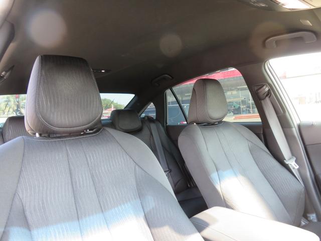 クラウンハイブリッド Ｓ　メモリーナビゲーション　フルセグＴＶ　Ｂｌｕｅｔｏｏｔｈ対応　バックカメラ　ＬＥＤヘッドライト　クルーズコントロール　ＥＴＣ車載器　パワーシート　アイドリングストップ　スマートキー　衝突軽減ブレーキ（35枚目）