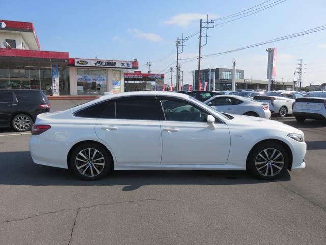 クラウンハイブリッド Ｓ　メモリーナビゲーション　フルセグＴＶ　Ｂｌｕｅｔｏｏｔｈ対応　バックカメラ　ＬＥＤヘッドライト　クルーズコントロール　ＥＴＣ車載器　パワーシート　アイドリングストップ　スマートキー　衝突軽減ブレーキ（37枚目）