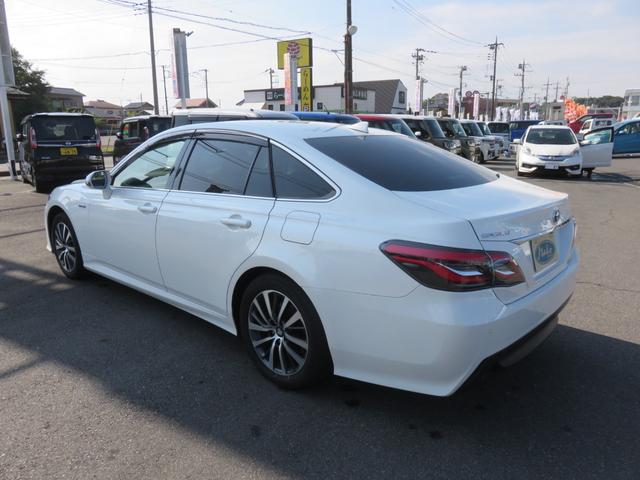 クラウンハイブリッド Ｓ　メモリーナビゲーション　フルセグＴＶ　Ｂｌｕｅｔｏｏｔｈ対応　バックカメラ　ＬＥＤヘッドライト　クルーズコントロール　ＥＴＣ車載器　パワーシート　アイドリングストップ　スマートキー　衝突軽減ブレーキ（42枚目）