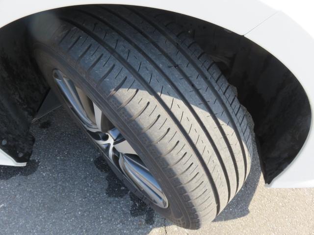 クラウンハイブリッド Ｓ　メモリーナビゲーション　フルセグＴＶ　Ｂｌｕｅｔｏｏｔｈ対応　バックカメラ　ＬＥＤヘッドライト　クルーズコントロール　ＥＴＣ車載器　パワーシート　アイドリングストップ　スマートキー　衝突軽減ブレーキ（43枚目）