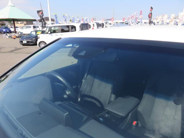 クラウンハイブリッド Ｓ　メモリーナビゲーション　フルセグＴＶ　Ｂｌｕｅｔｏｏｔｈ対応　バックカメラ　ＬＥＤヘッドライト　クルーズコントロール　ＥＴＣ車載器　パワーシート　アイドリングストップ　スマートキー　衝突軽減ブレーキ（49枚目）